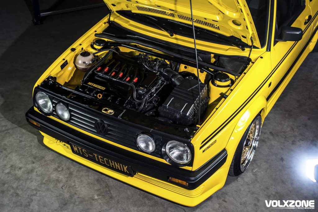 VW Golf R32 engine bay